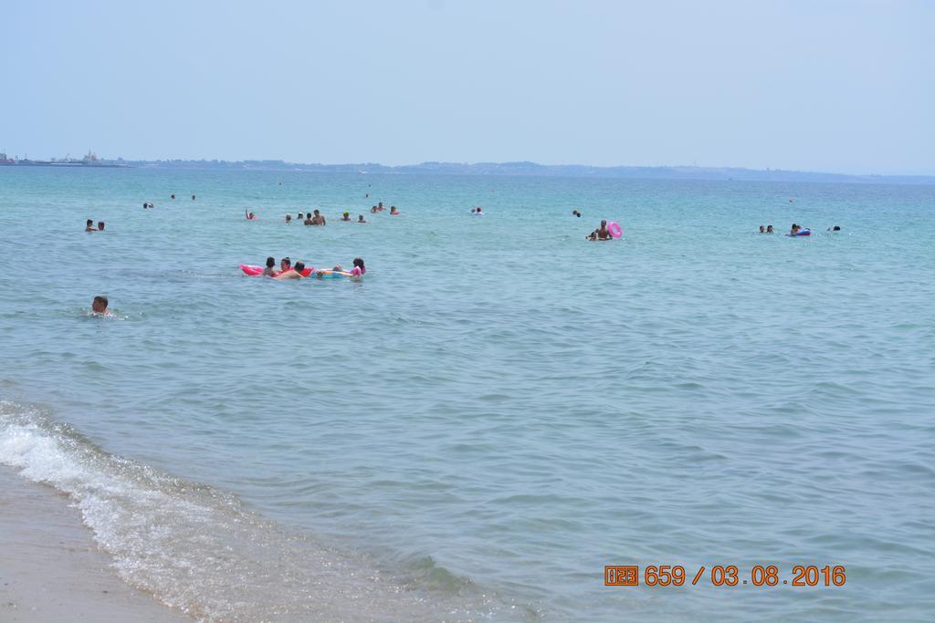 Apartments Dimitra Paralia Dionysiou Exterior photo