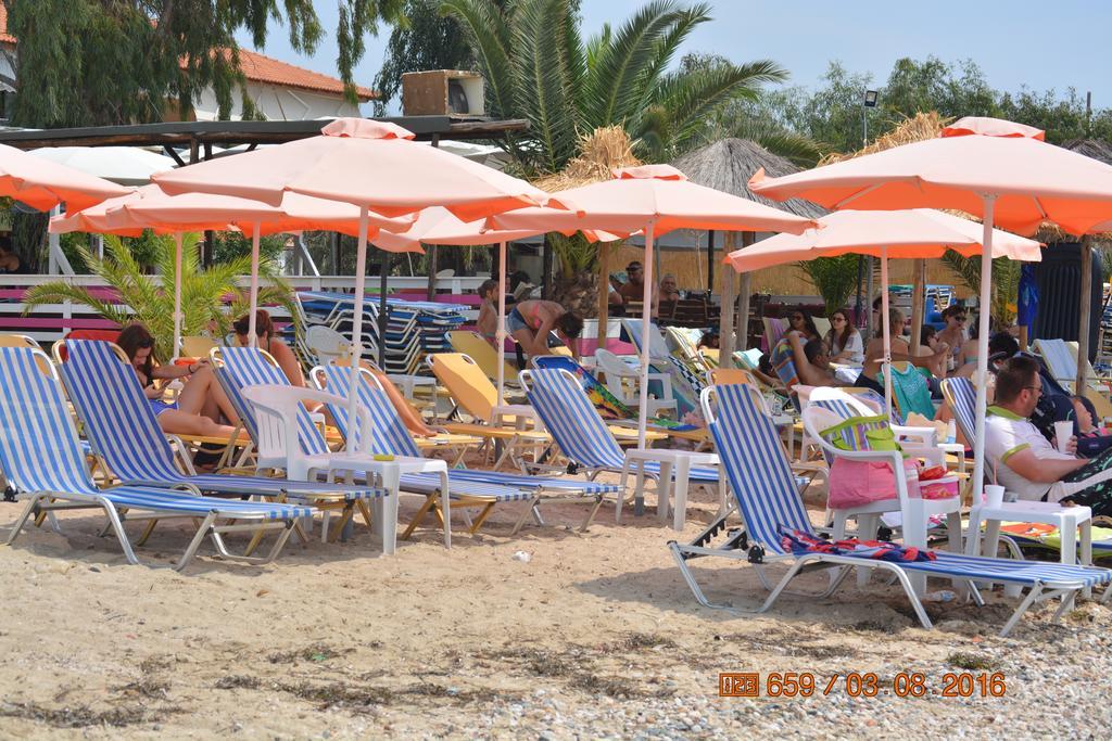 Apartments Dimitra Paralia Dionysiou Exterior photo