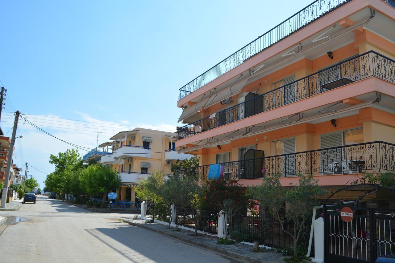 Apartments Dimitra Paralia Dionysiou Exterior photo