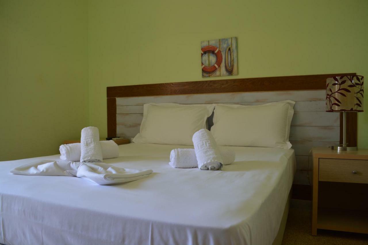 Apartments Dimitra Paralia Dionysiou Exterior photo